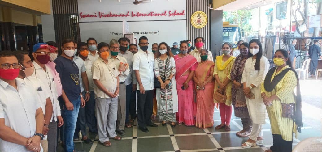 Atharva Foundation organized a special health, and eye check-up camp specially for the women of Borivali. Attended the opening ceremony of this camp. 