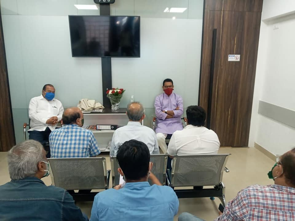 Residents of Gitanjali CHS in Saibaba Nagar, Borivali West visited the BJP Borivali office to discuss regarding the issues related to the redevelopment of the society. Corporator Mr.Pravin Shah was also present.