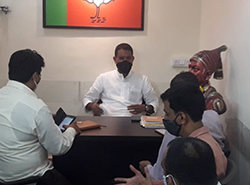 Conducted a meeting with the BJP karyakartas at BJP Borivali office in Ward 9 to discuss local issues!