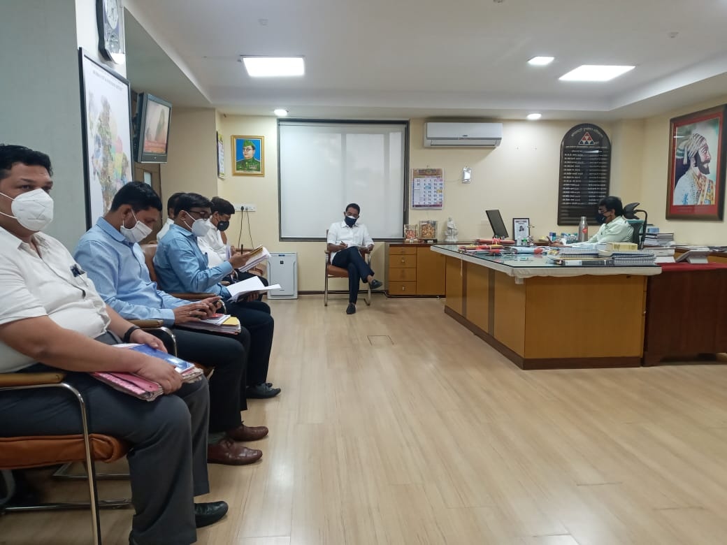 Organised a meeting with Chief Executive Officer of Slum Rehabilitation Authority (SRA) -  Satish Lokhande to discuss on the various pending projects planned for Borivali. 