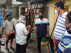 visited Torna Housing Co-operative Society (SRA) at Rajendra Nagar, Ward No. 14, Borivali (East) and solved the long pending crisis of water supply by getting the borewell repairing done thus easing out daily lives of residents! And also gave a visit to M