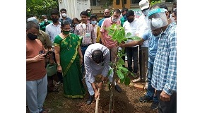 Shri Sunil Rane attended a Tree Plantation Drive in ward no.14, Borivali East, today, along with Corporator Mrs.Asavari Patil and Karyakartas.