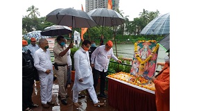 On the occasion of Bhumi Pujan ceremony of the magnificent temple at the birthplace of Lord Rama.  Today at the Veer Savarkar Park in Borivali worshipped the Idol of Lord Rama along with MP Shri.Gopal Shetty, a few Corporators of the Region and Karyakarta