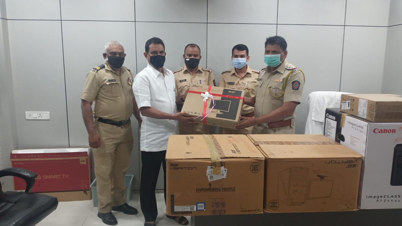 To encourage usage of modern equipments in digital age to promote Digital India, Distribution of  Computer Sets and Printers funded through MLA Development Fund was carried out at Borivali(W) Police Station (3 Computer and 1 Printer),  Kandivali(W) Police
