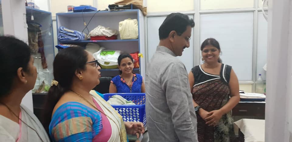 Shri. Sunil Rane visited Mahila Aadharika Bhavan, Mahavir Nagar, Under the Mahila Bachat Ghat For Welfare Of Women Of Our Society.