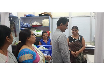 Shri. Sunil Rane visited Mahila Aadharika Bhavan, Mahavir Nagar, Under the Mahila Bachat Ghat For Welfare Of Women Of Our Society.