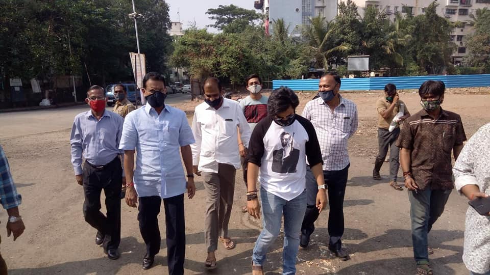 The link road from Jayraj nagar to Eksar will soon be open for public. Inspected the construction work of the same along with Corporator Mr.Jitendra Ambalal Patel and BJP Karyakartas.