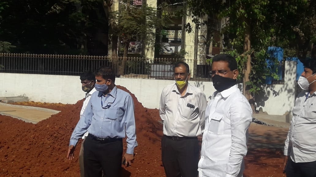 Inspected the ongoing construction of Swami Vivekananda library at new MHB colony in Ward 16 along with BJP Karyakartas.