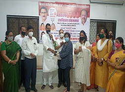 Attended the blood donation camp today at Prathanalay, Shimpoli Road, Borivali (W) organised by Shuddhi Mahila Vikas Foundation and BJP Mahila Morcha with a commitment to collect 5000 blood bags required during this Covid situation. North district in-char