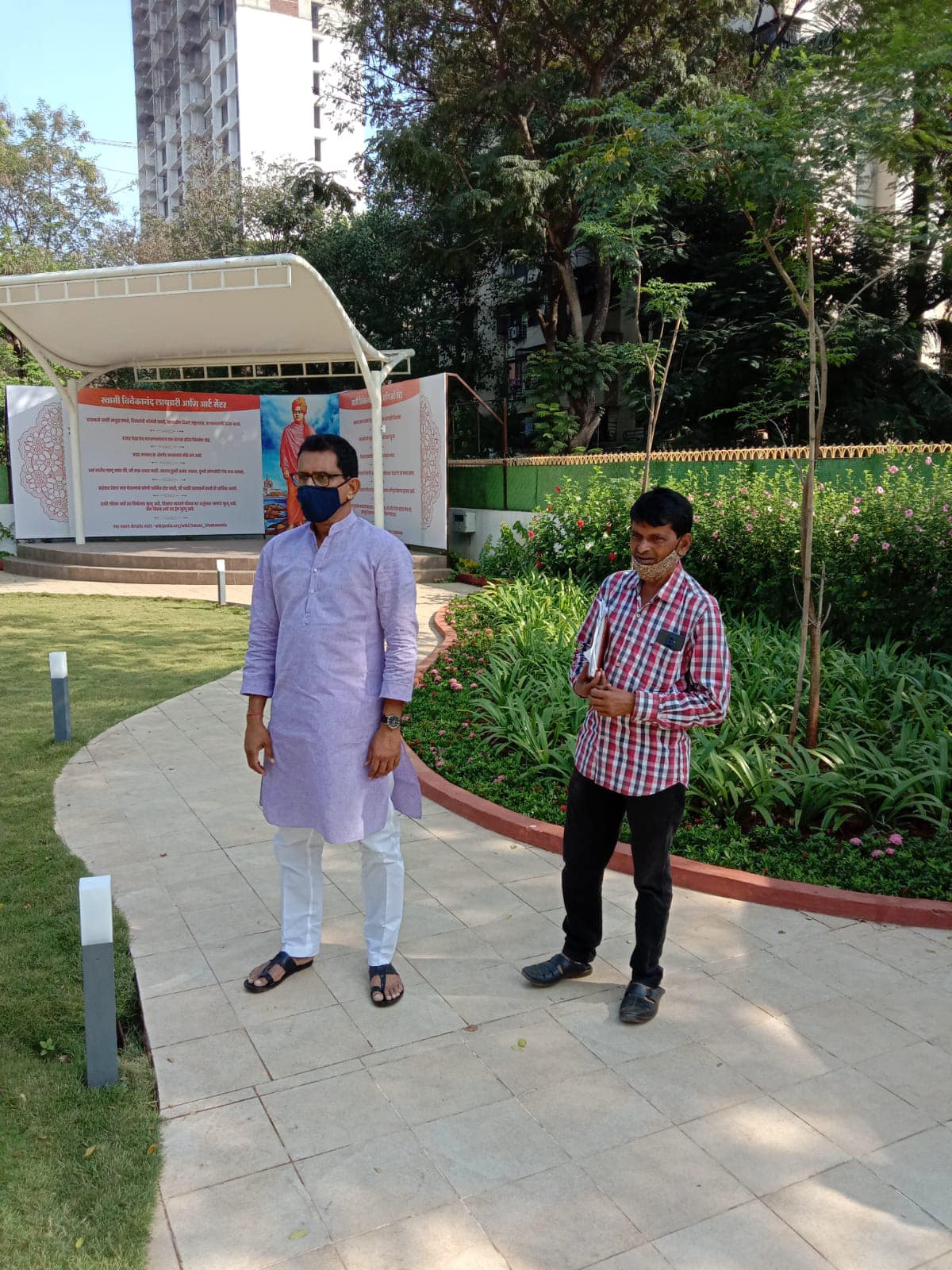 Inspected the ongoing work of Swami Vivekananda Library and Art Center at New MHB Colony, Ward no.16, Borivali (W), this work has reached its final stage!