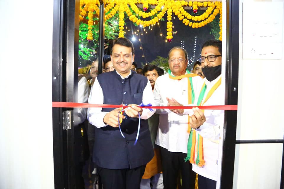 The Swami Vivekananda Library and Arts Center, a unique set-up built in New MHB Colony that can be used as a study centre for the students as well as be functional as an Arts Center is finally complete. Shri Devendra ji Fadnavis, Former Chief Minister of 