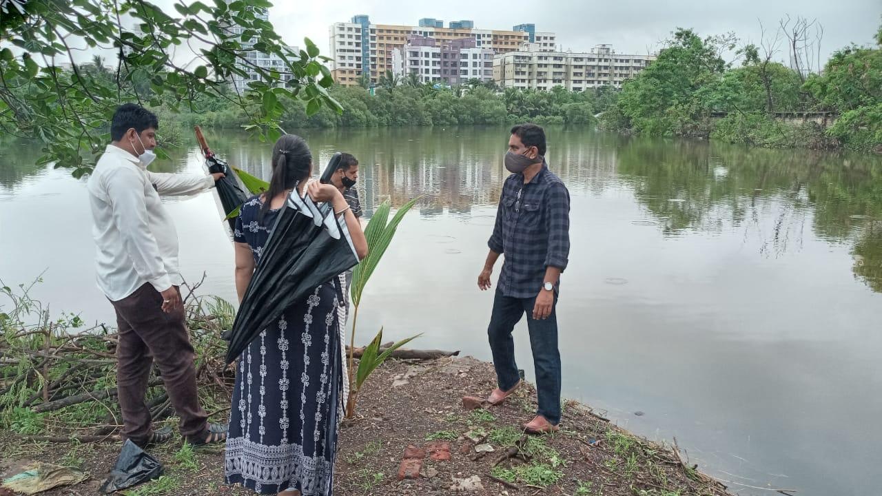 Took a stroll around Turzon Lake, in Charkop Sec 8 that is a nature preserve to inspect the beautification work of the lake as well as make it a tourism space for visitors. BJP's Post Holders and Karyartas were also present.
