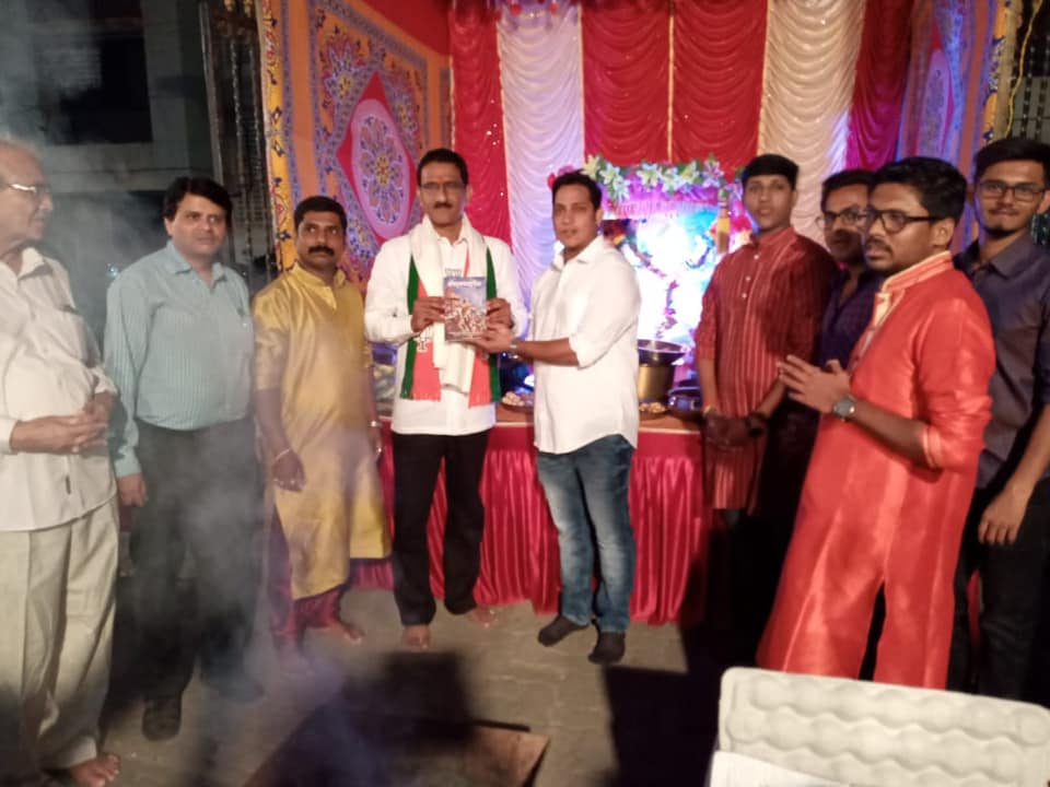 Shri. Sunil Rane visited and interacted with the residents of Babhai Naka during the Navratri festivities.