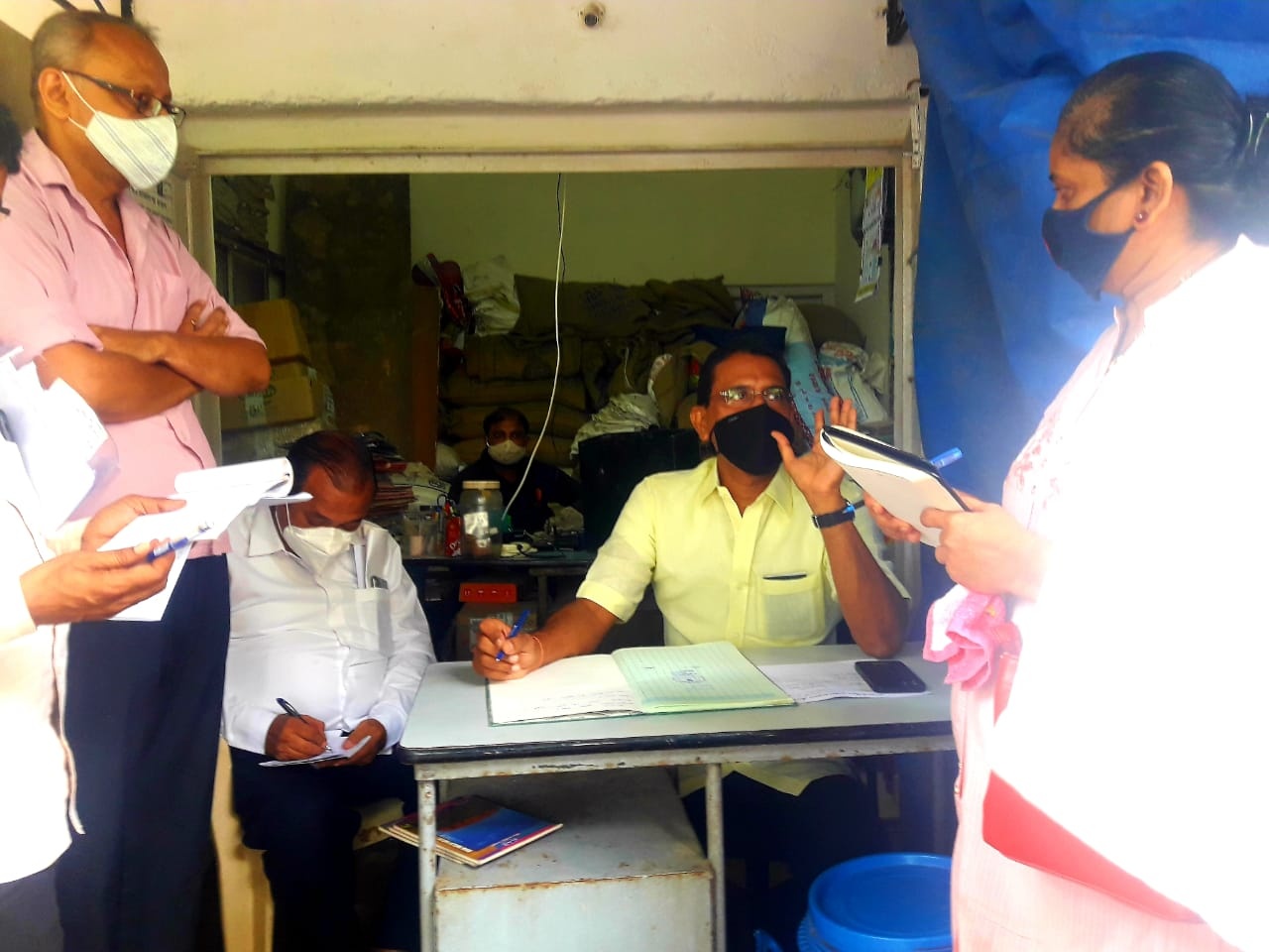 During the ??LA at your Doorstep??initiative, most of the citizens of Borivali Constituency escalated a common grievance regarding the Ration Distribution Centres. Considering the grievances of the fellow citizens gave a visit to Natakwala Lane Ration Cen