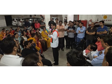 Shri. Sunil Rane meeting with residents of Satra Park, Borivali West