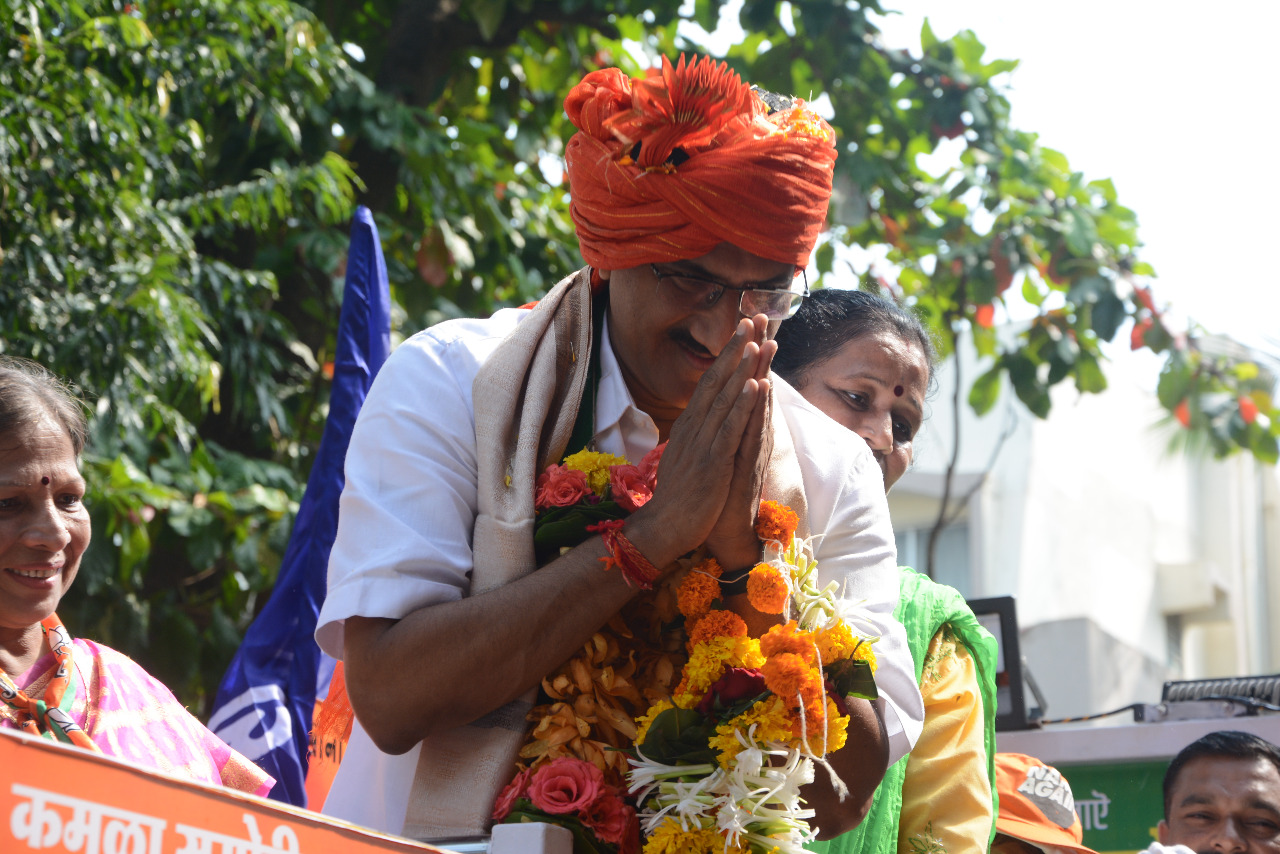 Shri. Sunil Rane attended election rally at Ganesh Nagar,Charkop sector No.3 with all the party workers.