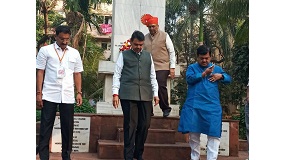 Shri. Sunil Rane paid tributes at Gandhi Memorial Column, while at the CAASupportMarch at the August Kranti Maidan with Hon' Devendra Ji Fadnavis.
