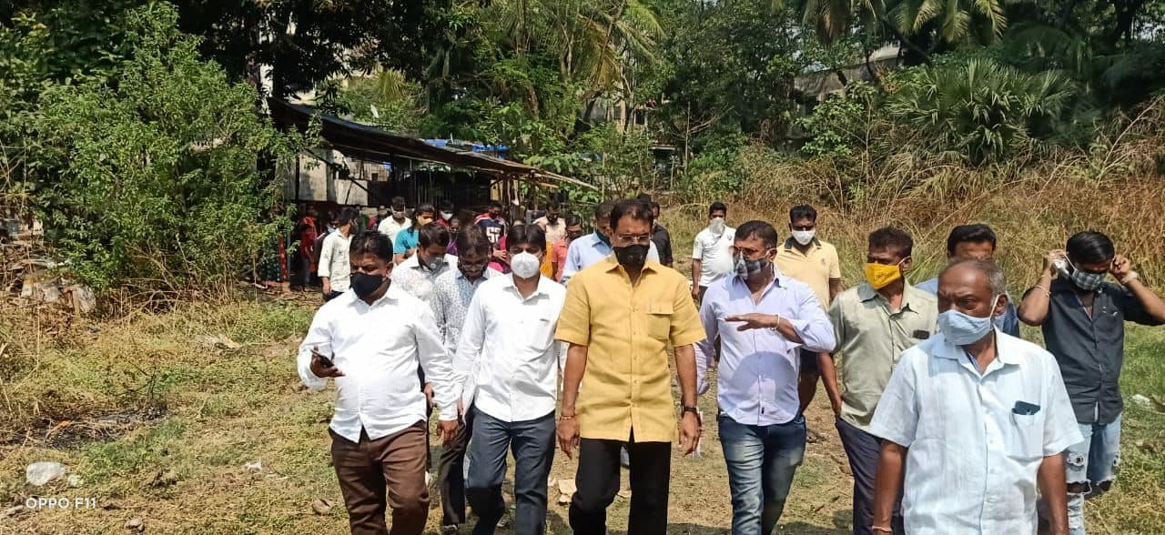 Visited Chowgule Wadi opposite BMC school, Kasturba Road no.2 in Borivali East and discussed regarding the problems faced by the citizens.