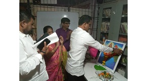 Shri. Sunil Rane greeted the post holders of a Sanskrit Class in the Chikuwadi area of the Borivali Vidhansabha. Paid my respects to Mother India and interacted with the residents.