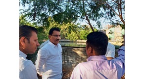 Shri. Sunil Rane visited Charkop sector 8 to take an update of maintenance work for the foul smell caused by Sewage Treatment Plant.