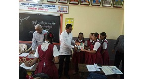 Shri. Sunil Rane Distributed Model Question Paper Books to the SSC students of Gokhale Highschool and Junior college in Gorai, Borivali West, to help them prepare well and wished them luck for their upcoming board exams.