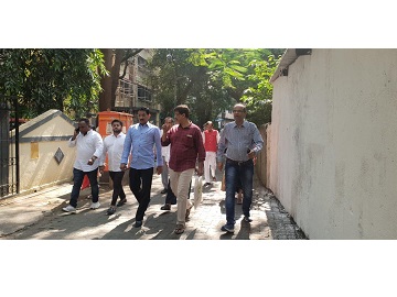 Shri. Sunil Rane visited various societies of Dharamdas Marg, Babhai Naka this morning.