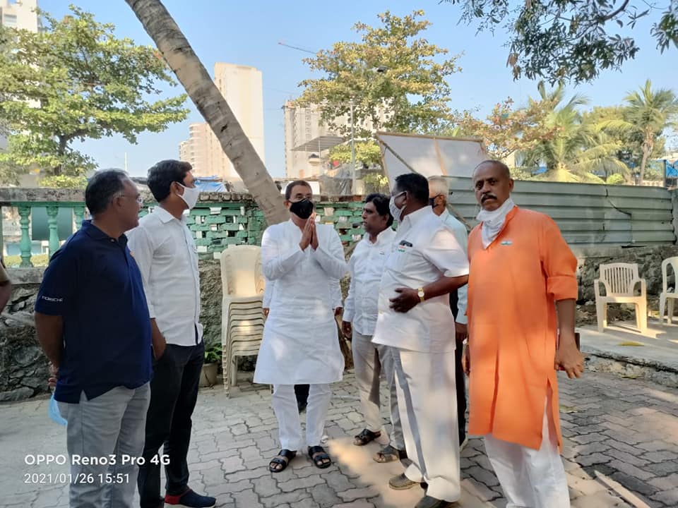 Inspected the ongoing renovation work of Rukhi Bhavan, Mahavir Nagar in Kandivali West along with BJP Karyakartas.