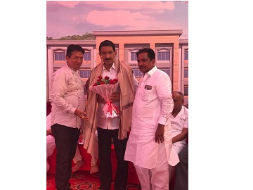 Shri. Sunil Rane attend Shrimad Bhagwat Saptha by Param Pujya Bhaishree Ramesh Bhai Oza along with MLA Yogesh Sagar Ji at Vraj Vihar, Mahavir Nagar, Kandivali (W)