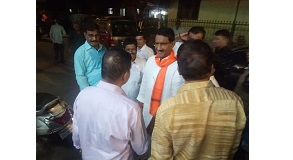 Shri. Sunil Rane took a stroll around Charkop Sector 4 & 7 today. It is was pleasure to meet citizens and discuss the plans for growth and development of Borivali. Jai Hind!