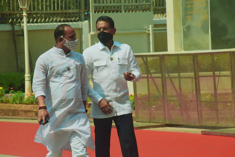 After completing the Budget session 2021 today, travelled back to Borivali constituency by local train.