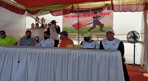 Attended Yogi Nagar Premier League organised by Yogi Nagar Youth held in Borivali Constituency and encouraged the players.