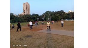 Shri. Sunil Rane took out time yesterday from a hectic schedule to play cricket for few minutes, at Gaondevi Maidan, Chikuwadi, Borivali. The value of sports in our lives is really important. 