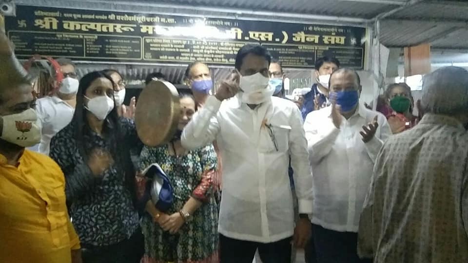 In support of re-opening temples for devotees in Maharashtra, Shri Sunil Rane joined the Bhartiya Janata Yuva Morcha (BJYM) in the bell-ringing agitation, today.