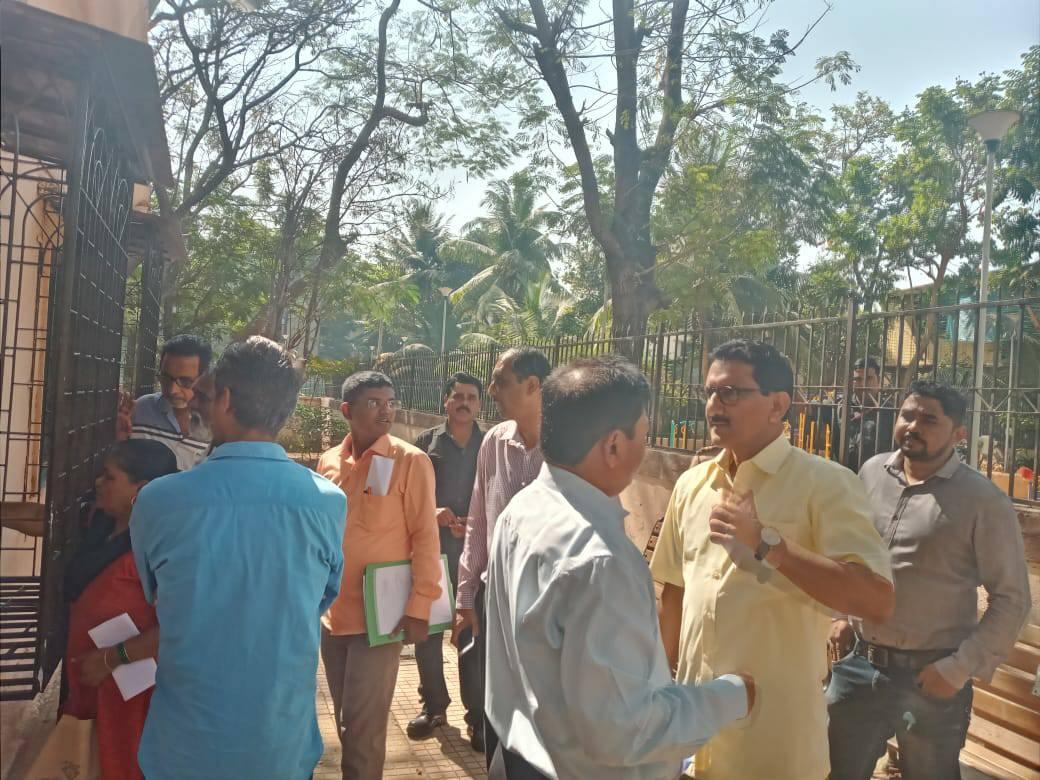 Shri. Sunil Rane visited the newly opened Mhada Office for the welfare of the residents in Gorai 2, Borivali and interacted with the officials present there.