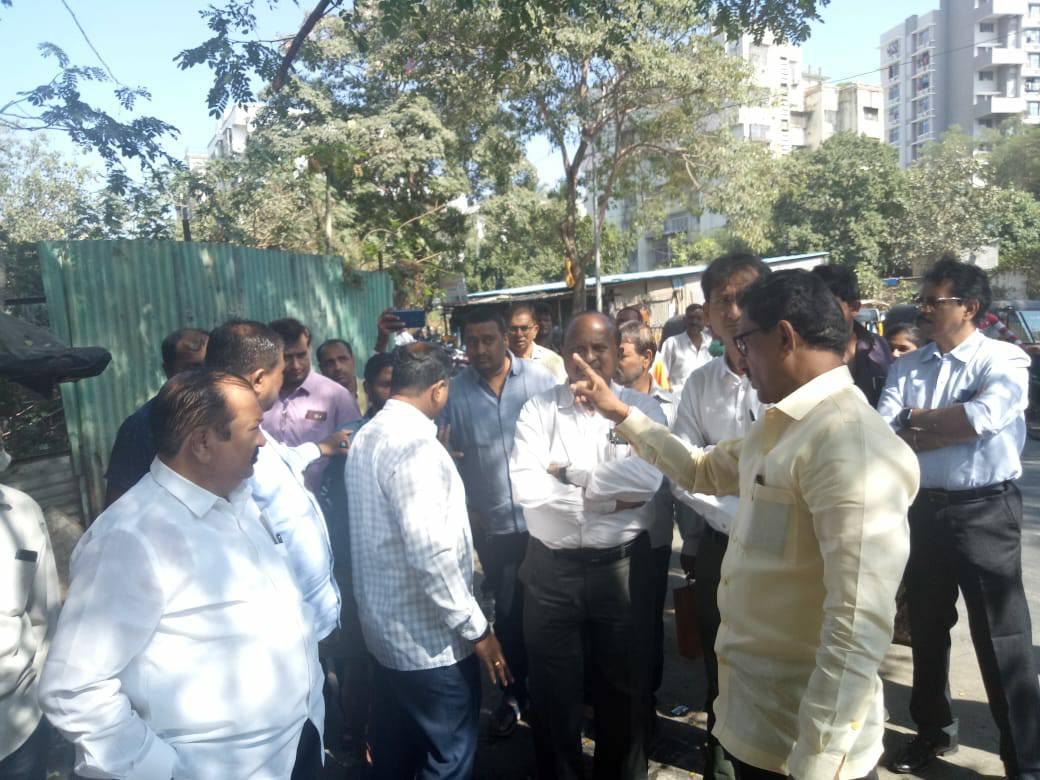 Shri. Sunil Rane addressed the issues regarding SRA at Bhorbhat Pada, Borivali with MCGM officer Mr. Aakre Ji and Corporator Shri Pravin Shah Ji.