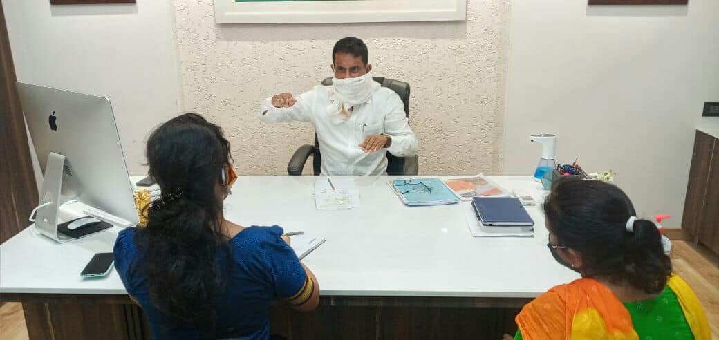 Shri Sunil Rane held a meeting with Borivali Tribal Project officer Ms.Supriya Chavan and other officials at the BJP Borivali office, today, to discuss regarding the developmental plan for tribal village in Gorai.