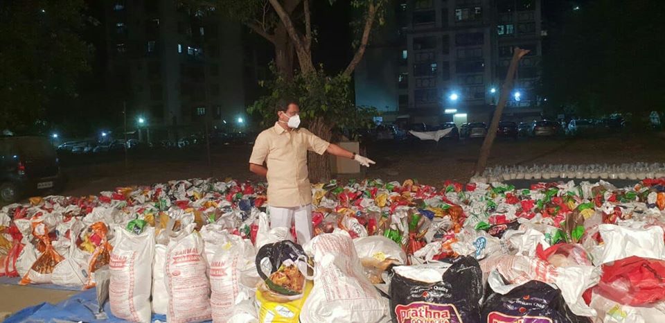 Shri. Sunil Rane visited the centers formed by us in Borivali Constituency where food grain kits are prepared for the needy to aid them during the times of # COVID -19 and inspected them. Discussed the work being done and its progress. At the same time, t
