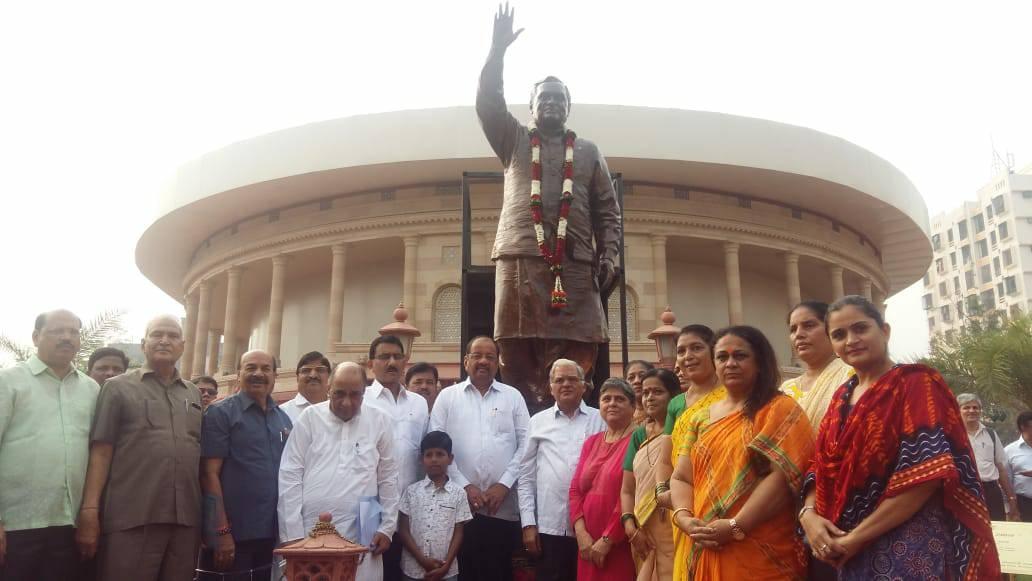 Shri. Sunil Rane visited Atal Smruti Udyan Borivali, on the occasion of Bharat Ratna Shri. Atal ji Vajpayee's Birth Anniversary and paid tributes along with MP Shri. Gopal Shetty ji.