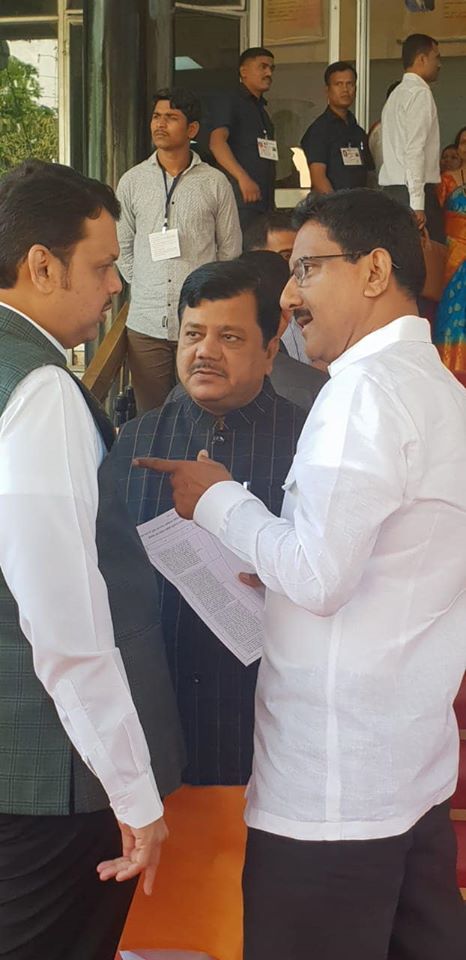 Shri Sunil Rane was currently at the Vidhanbhavan with the Vidhansabha Speaker Hon' Shri Nana Patole Ji, Leader of Opposition, Hon' Shri Devendra Ji Fadnavis, and other officials of the state.