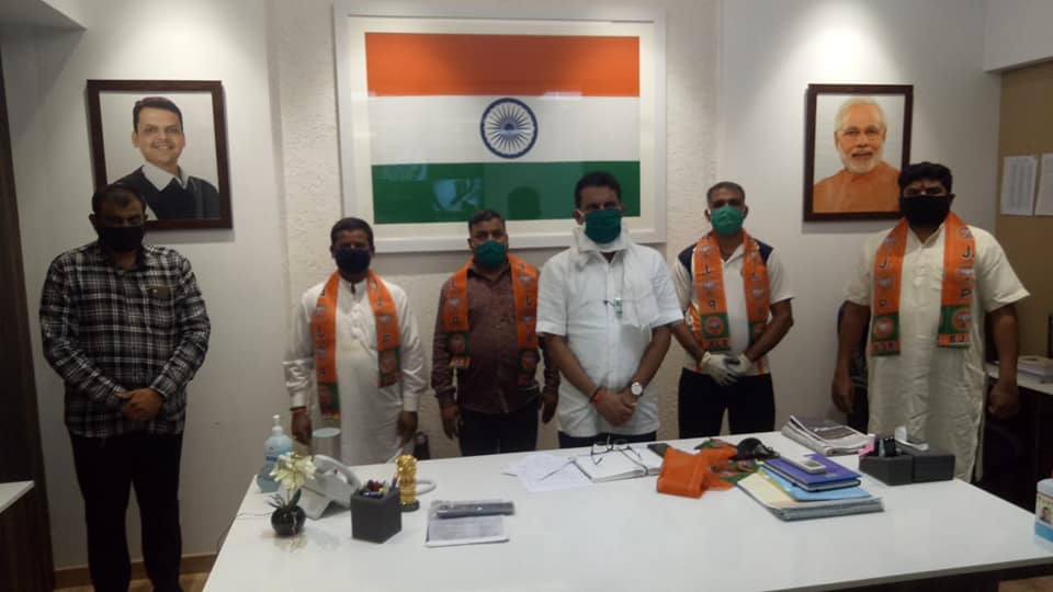 Shri Sunil Rane was inspired by the work of Prime Minister Shri. Narendra Modi ji, Leader of Opposition Shri. Devendra ji Fadnavis, Representatives of 200 families of Brahmin Joshi Community from Gorai, and Charkop joined the Bharatiya Janta Party, today.
