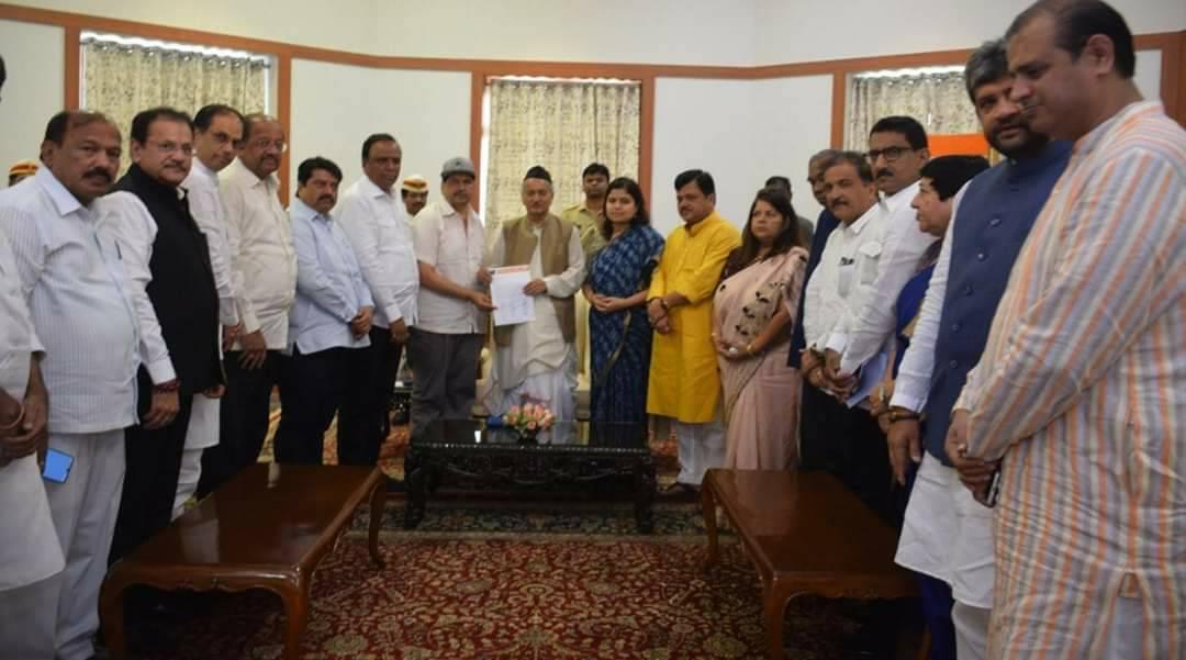 Shri. Sunil Rane met Hon' Governor Bhagat Singh Koshyari Ji with the BJP Mumbai Delegation to demand implementation of CAA in Maharashtra.
