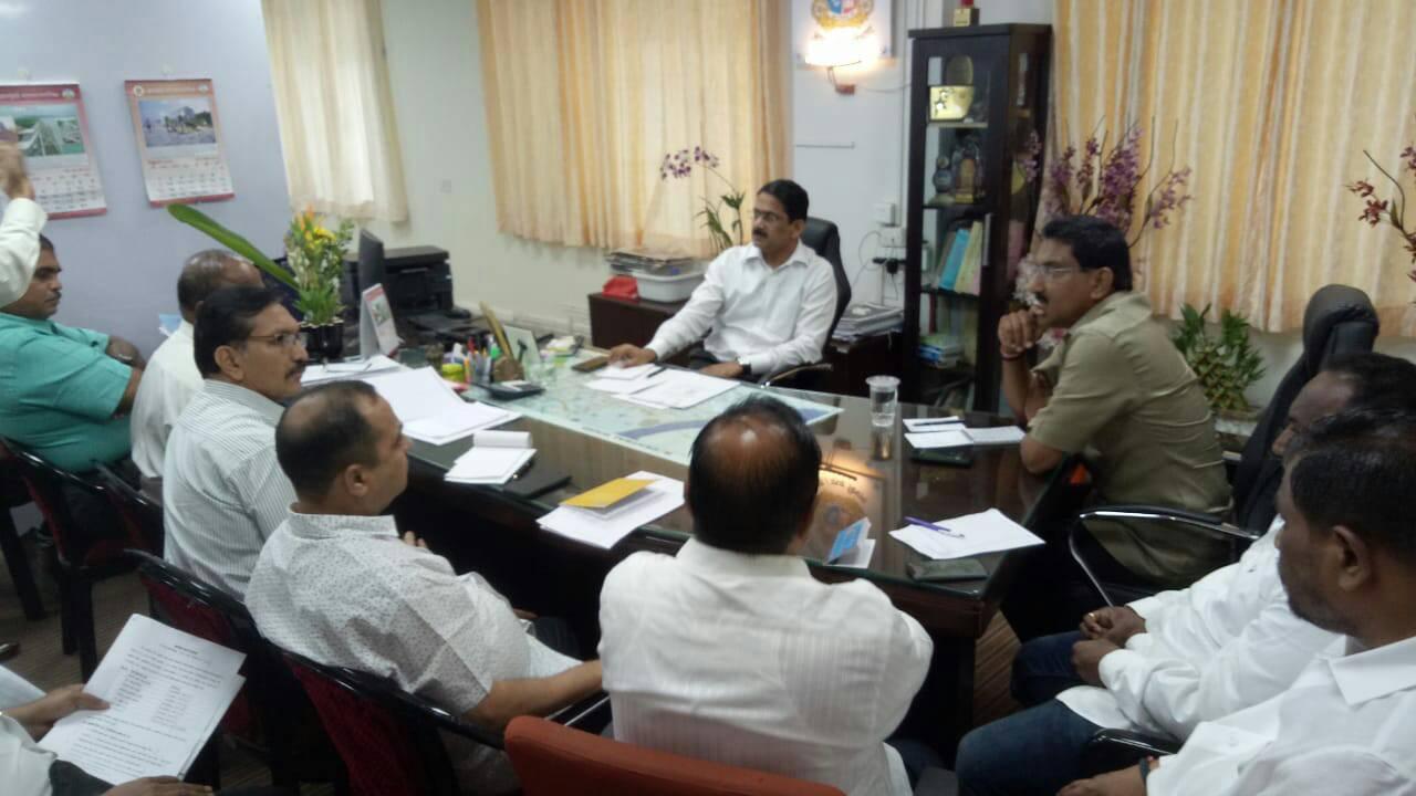 Shri. Sunil Rane convened a meeting with the Deputy Municipal Commissioner for the issues regarding Road Widening with corporator Shri Pravin Shah Ji. #BorivaliParivartan