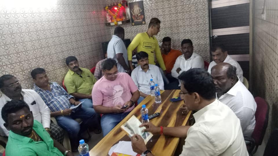 Shri Sunil Rane took a night stroll at Borivali East, to ensure citizen safety and interacted with few citizens. Also, inspected the Ganpati Pandal in Rajendra Nagar, and supervised the road widening work, in the area.
