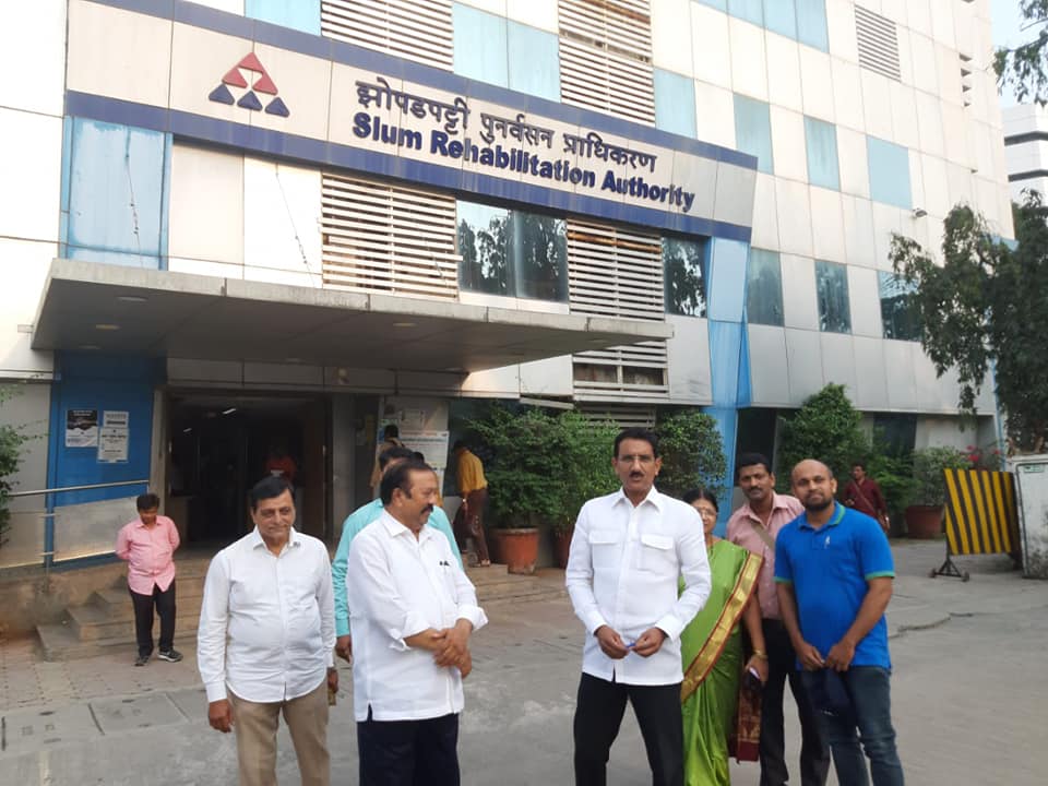 Shri. Sunil Rane visited the SRA office in Bandra to discuss the issues related to Slum Rehabilitation of Borivali Vidhansabha.