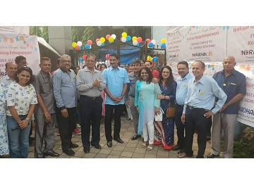 Shri. Sunil Rane at 'Children Fun N Fair' supported by Shri Kutchi Visa Oswal Jain Mahajan at Atal Kavya Garden, Borivali West.