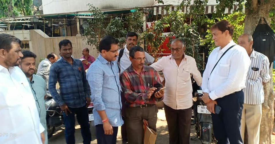 Shri. Sunil Rane interacted with the citizens of Borivali regarding the precautionary measures to be taken with regards to Novel #Coronavirus